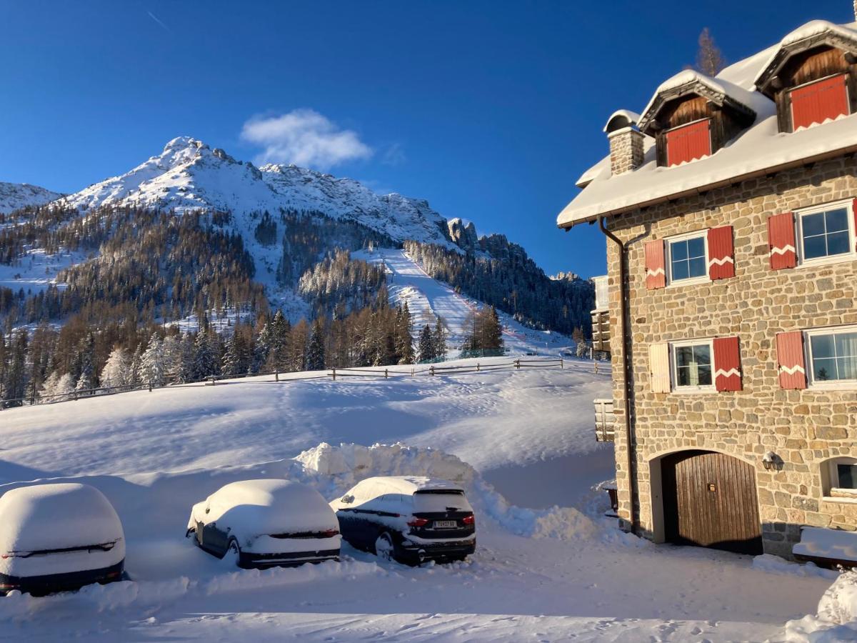 Renoviertes Apartment Mit Terrasse An Der Piste Mit Kostenlosen Wifi Carezza al Lago Exterior foto